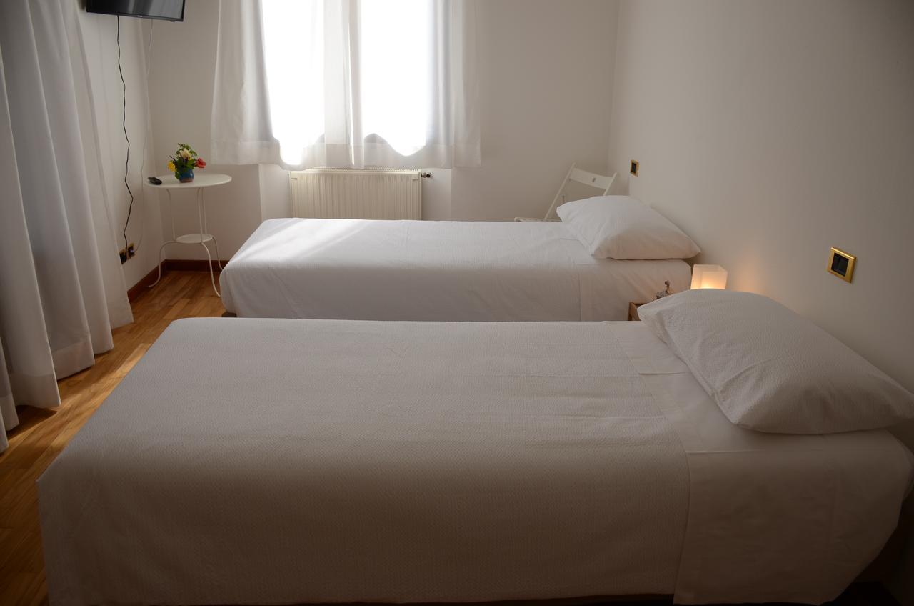 Locanda Dal Barba Villa Lagarina エクステリア 写真